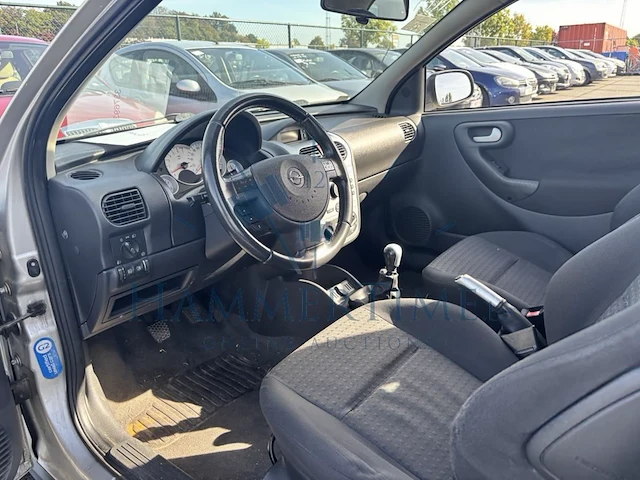 Opel corsa 1 0i xep 12v essentia, 2004 - afbeelding 3 van  32