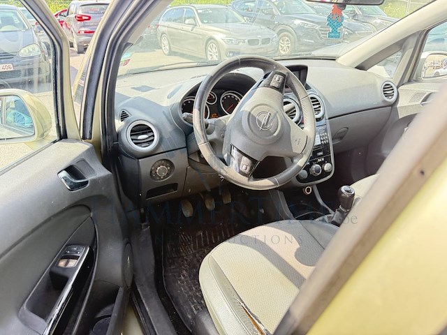 Opel corsa 1 2i cosmo, 2006 - afbeelding 31 van  33
