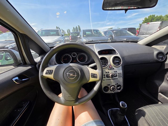 Opel corsa 1 2i essentia, 2008 - afbeelding 10 van  38