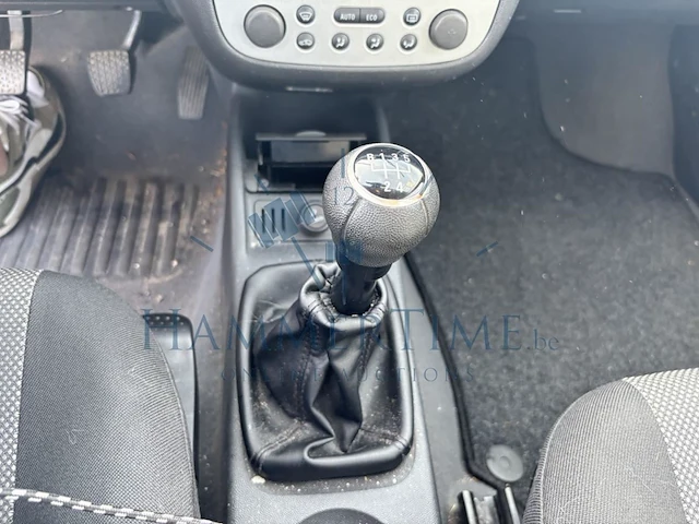 Opel corsa 1 2i xep 16v silverline, 2006 - afbeelding 7 van  32