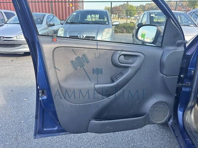 Opel corsa 1.0i essentia, 2003 - afbeelding 37 van  37