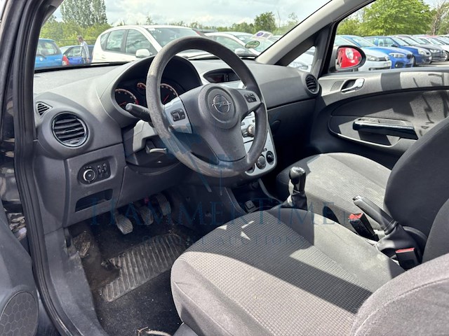 Opel corsa, 1.0i essentia,2011 - afbeelding 2 van  30
