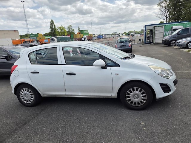 Opel corsa 1.0i essentia,2013 - afbeelding 34 van  47