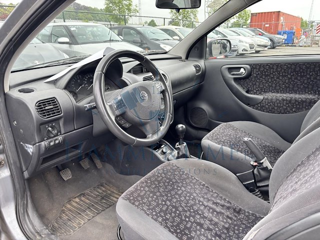 Opel corsa 1.0i xep 12v essentia, 2003 - afbeelding 3 van  38