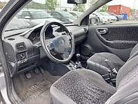 Opel corsa 1.0i xep 12v essentia, 2003 - afbeelding 3 van  38