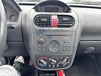 Opel corsa 1.0i xep 12v essentia, 2003 - afbeelding 8 van  38