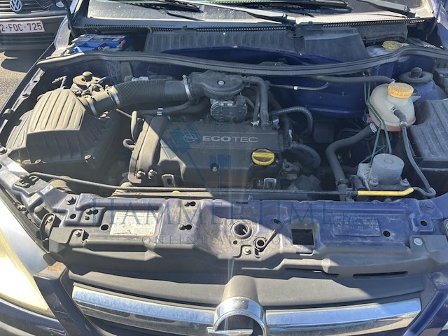 Opel corsa 1.0i xep 12v essentia, 2004 - afbeelding 18 van  29