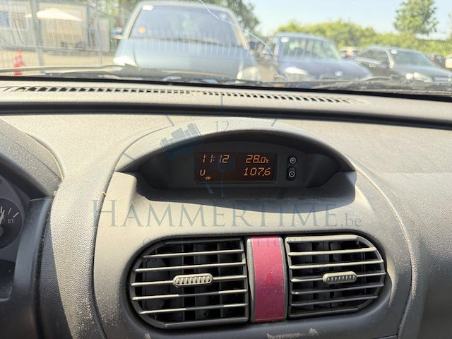 Opel corsa 1.0i xep 12v essentia, 2004 - afbeelding 5 van  32