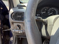 Opel corsa 1.0i xep 12v essentia, 2004 - afbeelding 11 van  32