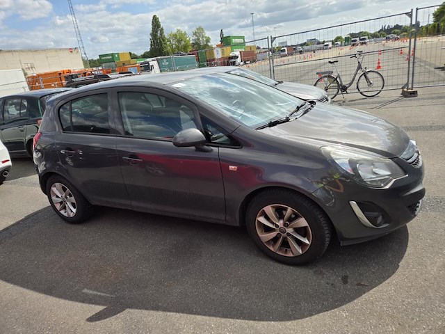 Opel corsa 1.2i essentia,2014 - afbeelding 34 van  45