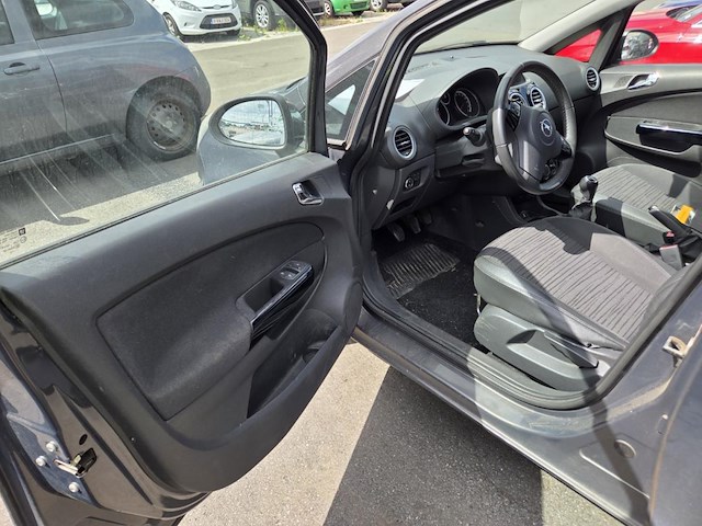 Opel corsa 1.2i essentia,2014 - afbeelding 45 van  45