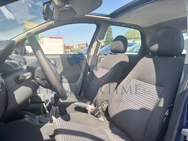 Opel corsa 1.2i xep 16v essentia, 2004 - afbeelding 13 van  44