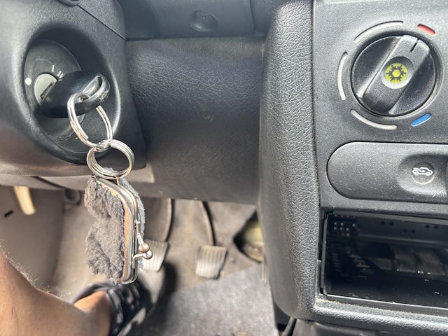 Opel corsa, 1999 - afbeelding 9 van  39