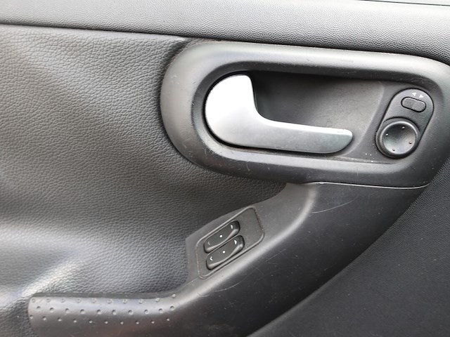 Opel corsa c - afbeelding 6 van  17