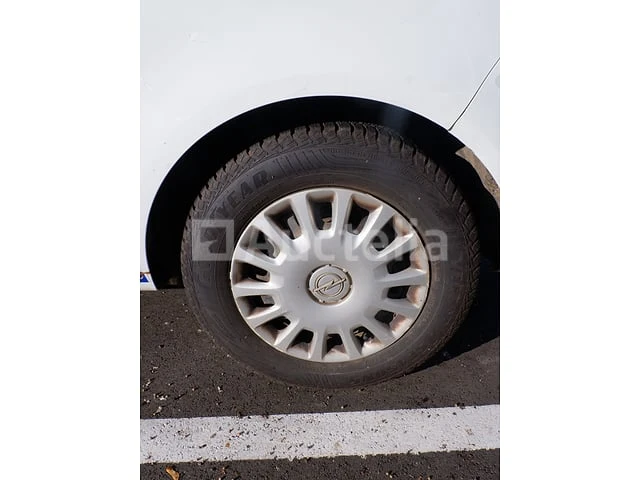 Opel corsa car - afbeelding 3 van  58