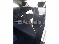 Opel corsa car - afbeelding 30 van  58