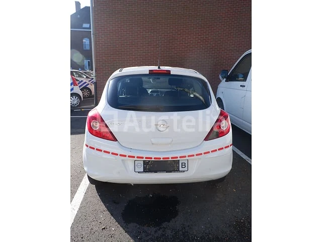 Opel corsa car - afbeelding 55 van  58