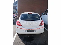 Opel corsa car - afbeelding 55 van  58