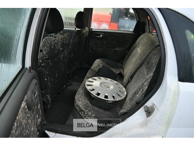Opel corsa personenwagen - afbeelding 16 van  20