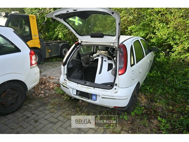 Opel corsa personenwagen - afbeelding 4 van  15