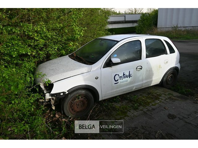 Opel corsa personenwagen - afbeelding 1 van  15