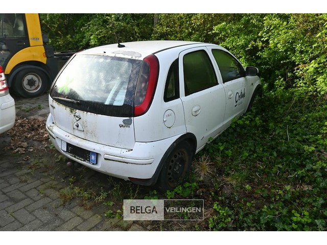 Opel corsa personenwagen - afbeelding 15 van  15