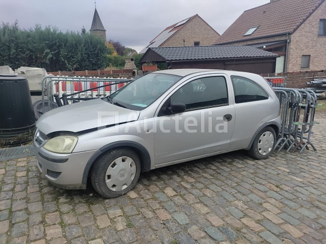 Opel corsa - afbeelding 1 van  2