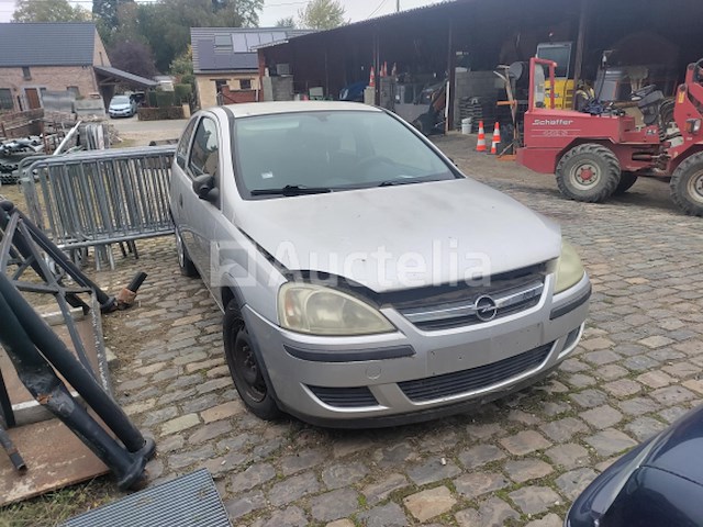 Opel corsa - afbeelding 2 van  2