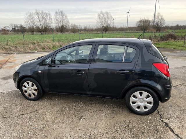 Opel corsa - afbeelding 9 van  13