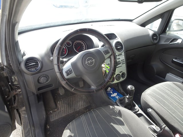 Opel corsa - afbeelding 7 van  11