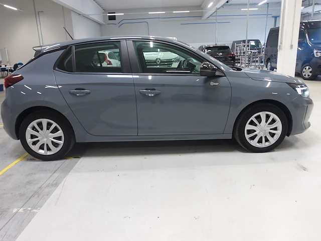 Opel corsa - afbeelding 17 van  22