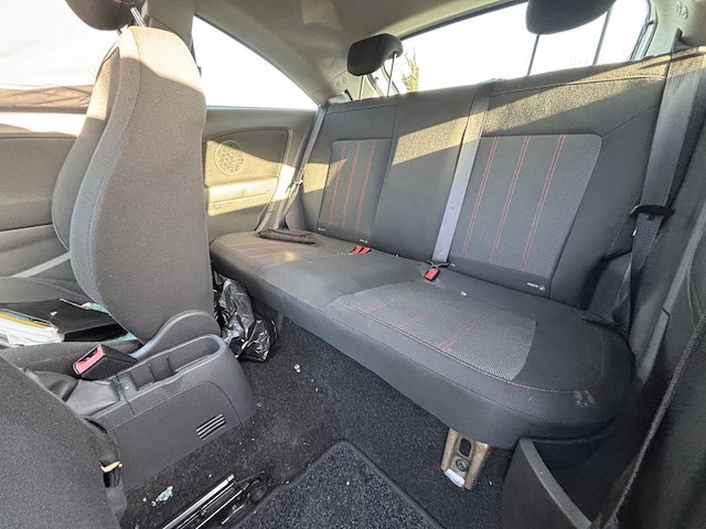 Opel corsa - afbeelding 13 van  16