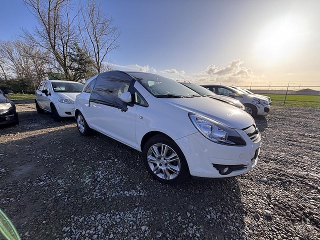 Opel corsa - afbeelding 3 van  16
