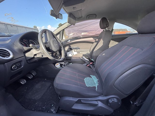 Opel corsa - afbeelding 9 van  16