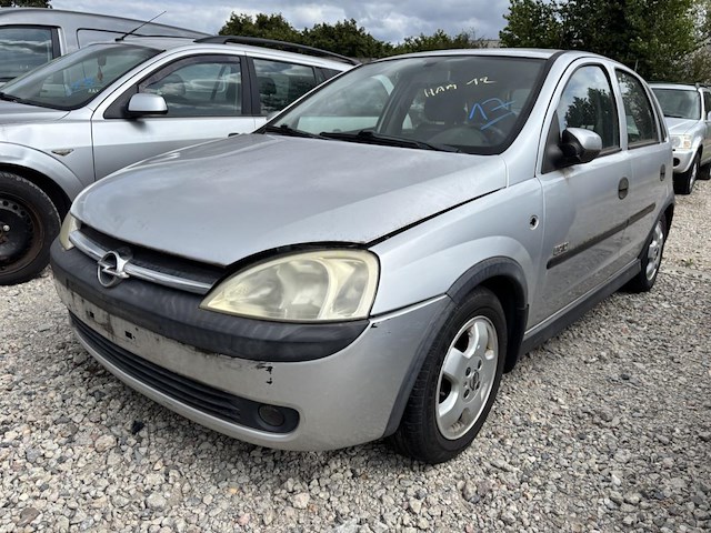 Opel corsa - afbeelding 1 van  12