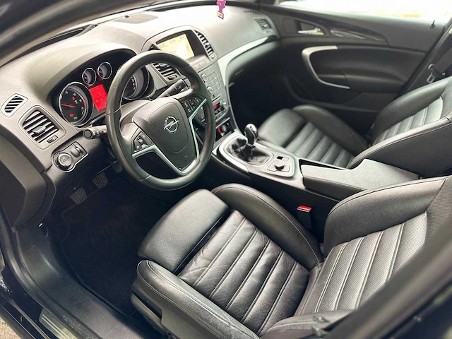 Opel insignia personenauto - afbeelding 9 van  10