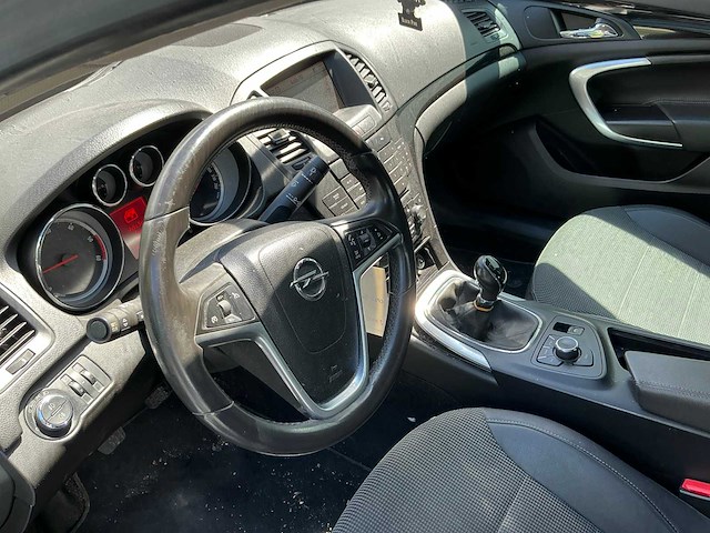 Opel insignia personenauto - afbeelding 2 van  9