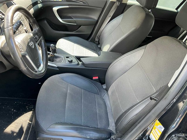 Opel insignia personenauto - afbeelding 9 van  9