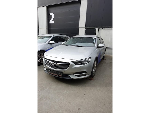 Opel insignia - afbeelding 1 van  13