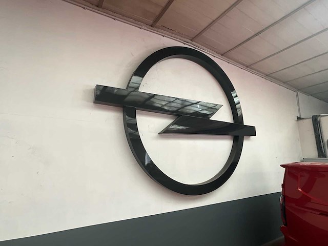 Opel logo - afbeelding 1 van  3