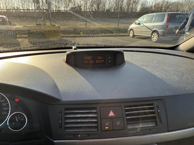 Opel meriva 1.8i xe 16v cosmo easytronic 125 at, 2004 - afbeelding 3 van  31