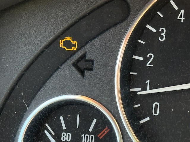 Opel meriva 1.8i xe 16v cosmo easytronic 125 at, 2004 - afbeelding 9 van  31