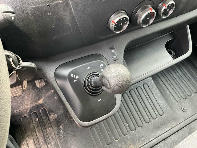 Opel movano van - afbeelding 13 van  36