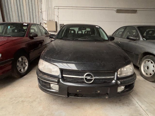 Opel omega, 1997 - afbeelding 2 van  12