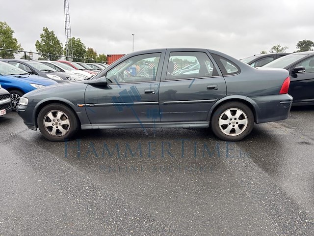 Opel vectra 1.8i xer 16v comfort, 2002 - afbeelding 42 van  43