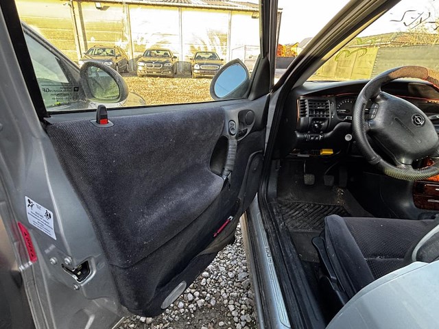 Opel vectra - afbeelding 8 van  10