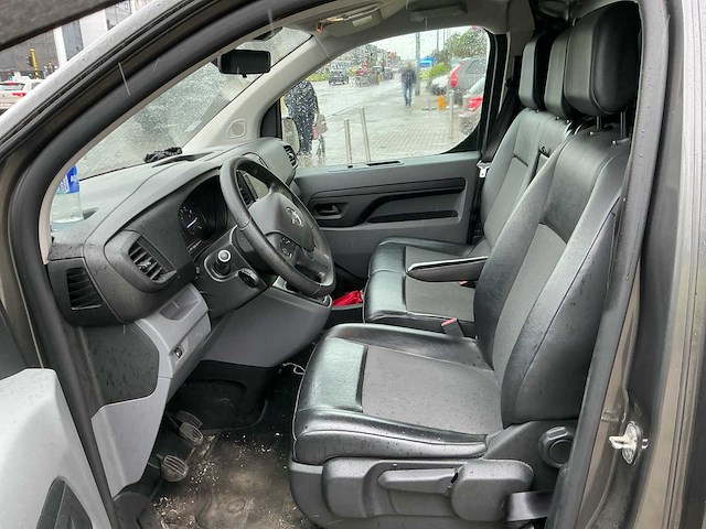 Opel vivaro bestelwagen - afbeelding 19 van  23