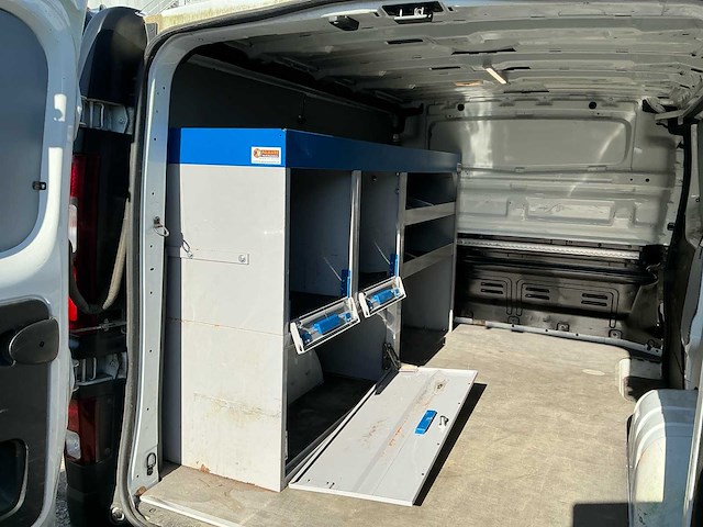 Opel vivaro biturbo 2018 – professioneel ingericht - afbeelding 2 van  21