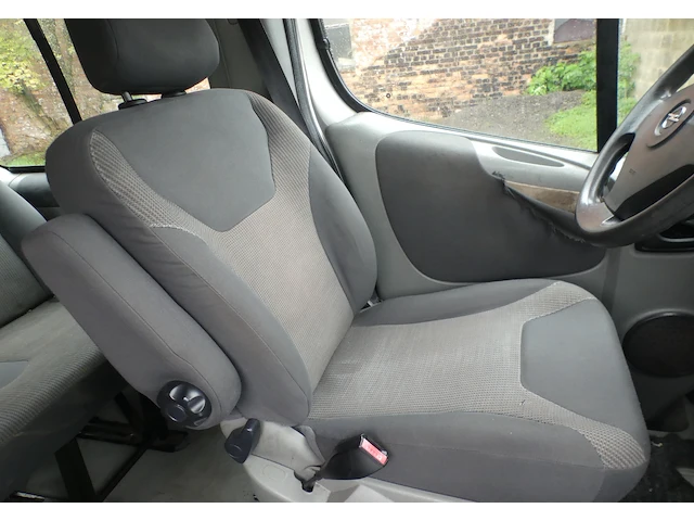 Opel vivaro - afbeelding 4 van  25