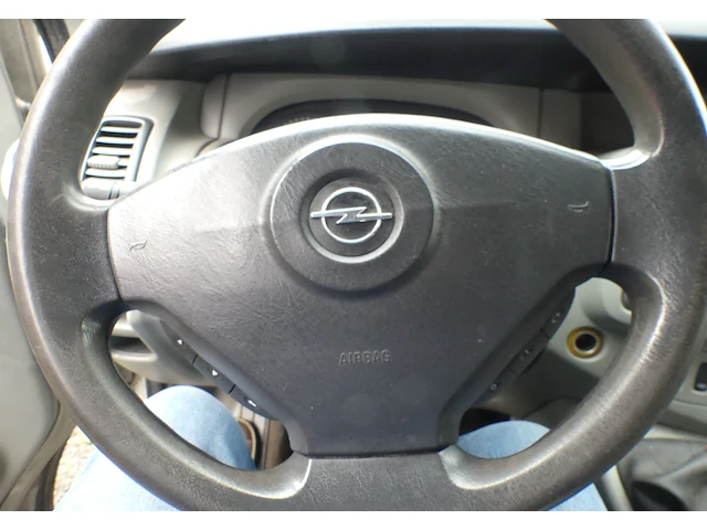 Opel vivaro - afbeelding 17 van  25